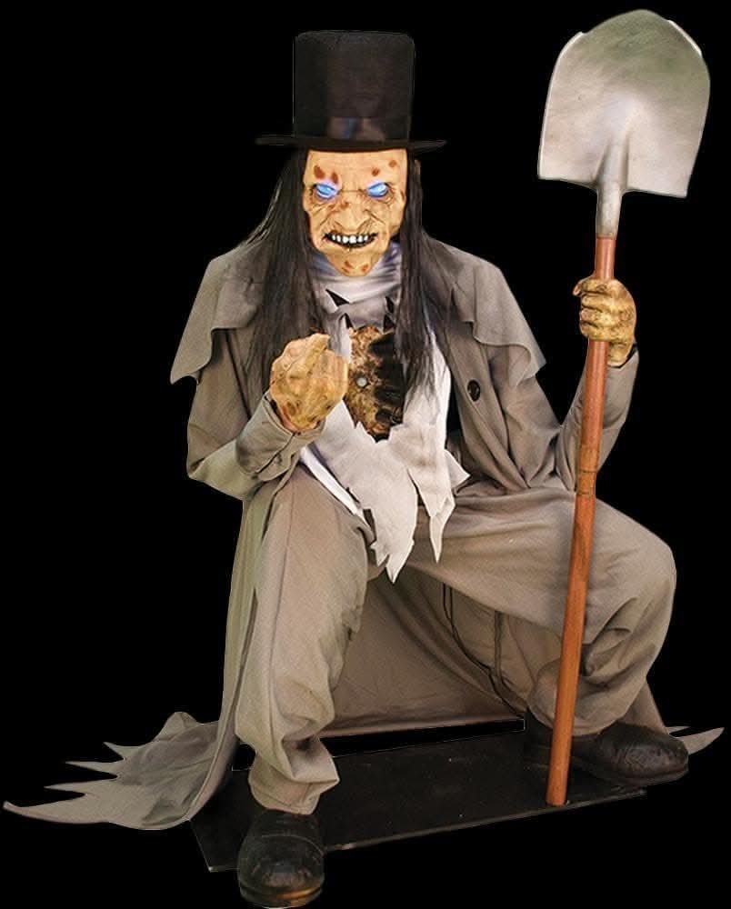 Crouching Grave Digger Prop