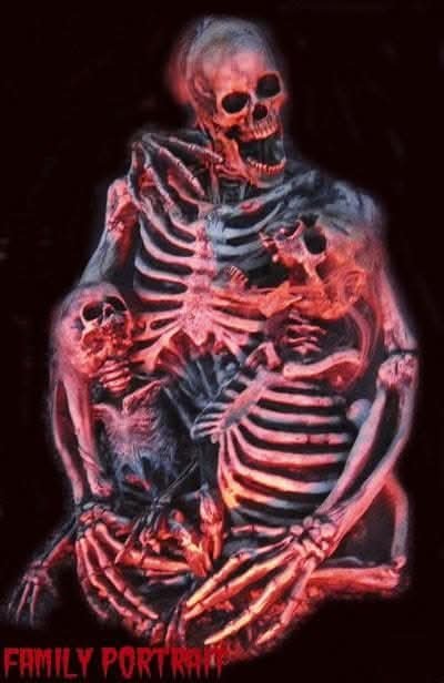 "Skeleton Family Portrait" Halloween Prop